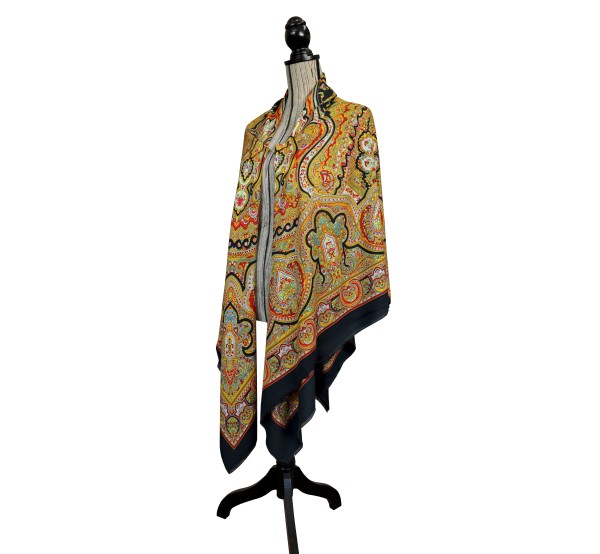Mantón Viscosa Cien Colores A DOBLE CARA. Oferta y Comprar en TrajeRegional.com