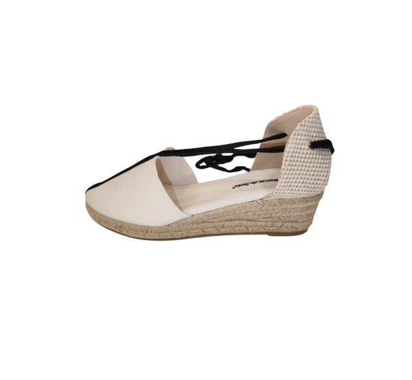 Comprar online alpargata regional modelo cuña color blanco. -20% de dto.
