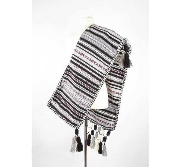 Manta Morellana  Negro.  Comprar en TrajeRegional.com