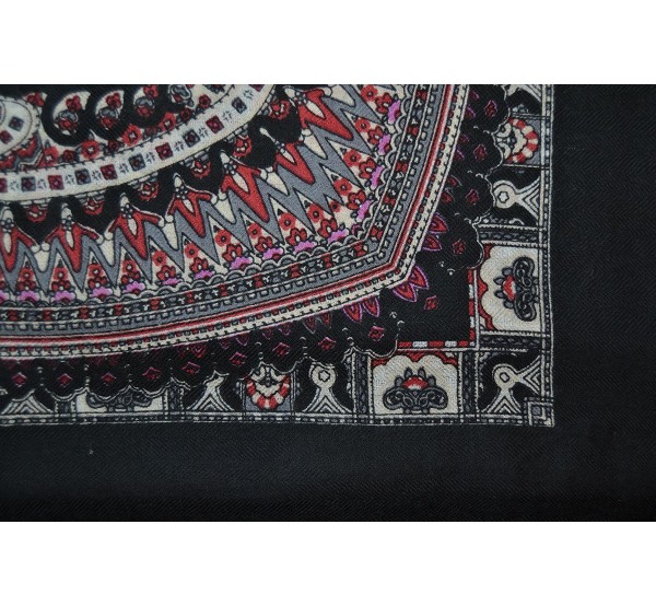 Mantón Morella. Oferta y Comprar en TrajeRegional.com